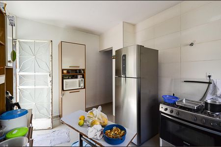 Casa à venda com 190m², 2 quartos e 2 vagasCozinha