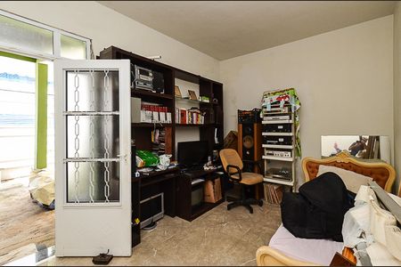 Sala  de casa à venda com 2 quartos, 190m² em Nova Suíça, Belo Horizonte