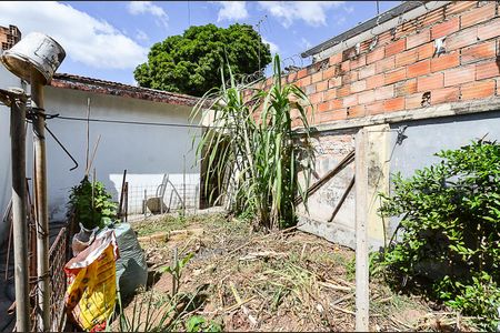 Casa à venda com 190m², 2 quartos e 2 vagasÁrea externa
