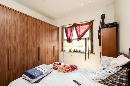 Quarto 2 de casa à venda com 2 quartos, 190m² em Nova Suíça, Belo Horizonte