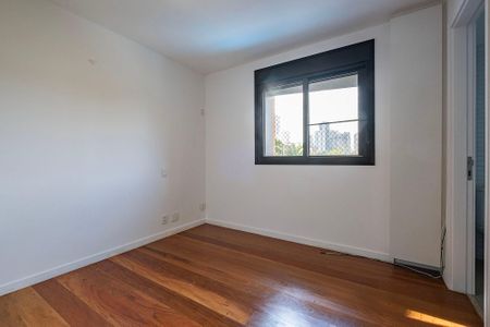 Apartamento à venda com 169m², 3 quartos e 3 vagasSuíte 2