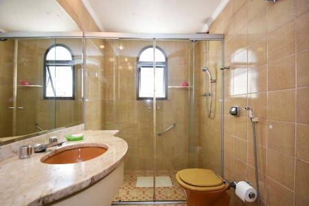 Apartamento à venda com 196m², 3 quartos e 3 vagasbanheiro suite 1