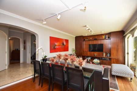 Apartamento à venda com 196m², 3 quartos e 3 vagasSala de estar