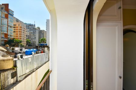 Apartamento à venda com 196m², 3 quartos e 3 vagasvaranda  suite 3