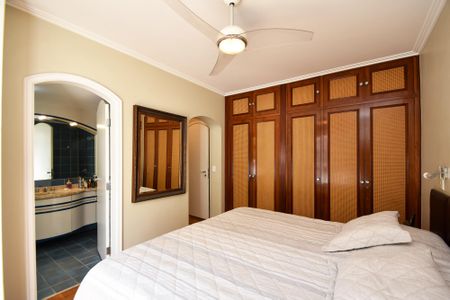 Apartamento à venda com 196m², 3 quartos e 3 vagas suite 3