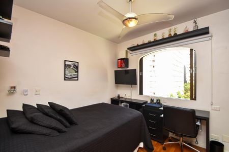 Apartamento à venda com 196m², 3 quartos e 3 vagassuite 2