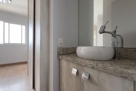 Apartamento à venda com 117m², 2 quartos e 2 vagasBanheiro da Suíte 1