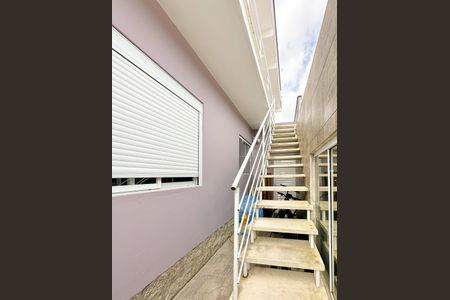Studio para alugar com 17m², 1 quarto e sem vagaEscada