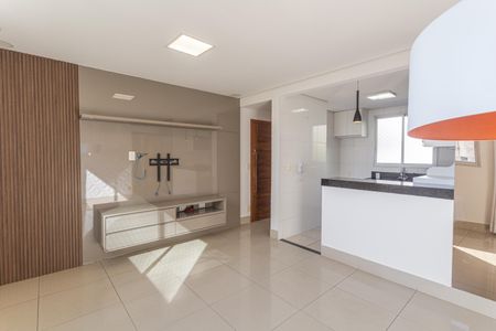 Sala de apartamento para alugar com 3 quartos, 77m² em Nova Vista, Belo Horizonte