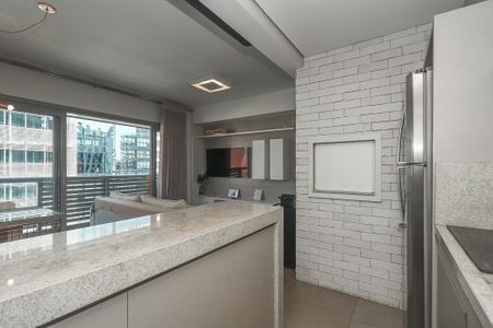 Cozinha de apartamento para alugar com 1 quarto, 49m² em São João, Porto Alegre