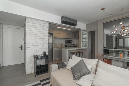 Sala de apartamento para alugar com 1 quarto, 49m² em São João, Porto Alegre