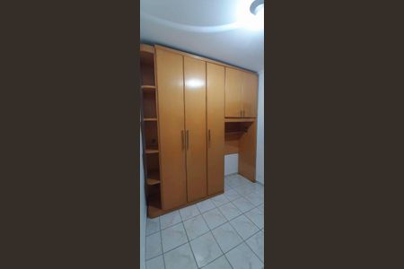 Casa à venda com 153m², 3 quartos e 4 vagas Casa à venda com 153m², 3 quartos e 4 vagasQuarto 2