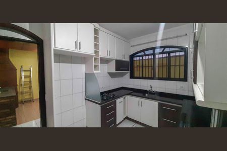 Casa à venda com 153m², 3 quartos e 4 vagas Casa à venda com 153m², 3 quartos e 4 vagasCozinha