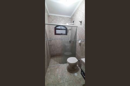 Casa à venda com 153m², 3 quartos e 4 vagas Casa à venda com 153m², 3 quartos e 4 vagasBanheiro dos Quartos
