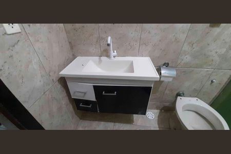 Casa à venda com 153m², 3 quartos e 4 vagas