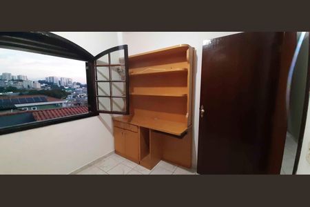 Casa à venda com 153m², 3 quartos e 4 vagas