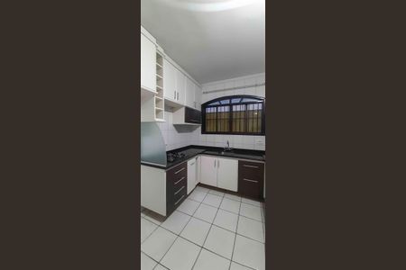 Casa à venda com 153m², 3 quartos e 4 vagas