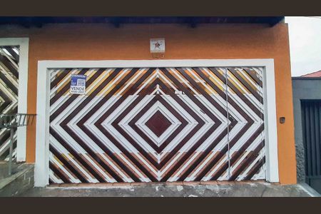 Casa à venda com 153m², 3 quartos e 4 vagas Casa à venda com 153m², 3 quartos e 4 vagasFachada da Casa