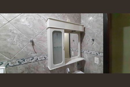 Casa à venda com 153m², 3 quartos e 4 vagas