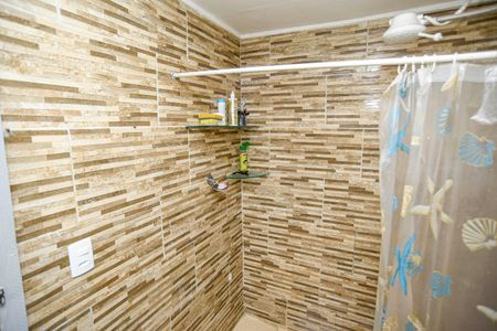 Casa para alugar com 55m², 2 quartos e 2 vagasBanheiro