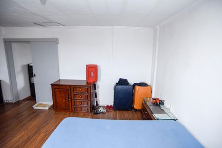 Casa para alugar com 55m², 2 quartos e 2 vagasQuarto 1