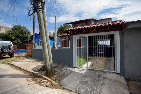 Casa para alugar com 55m², 2 quartos e 2 vagasFachada