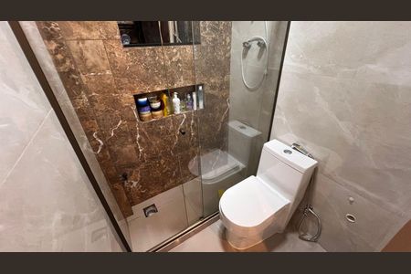 Banheiro de apartamento à venda com 1 quarto, 45m² em Copacabana, Rio de Janeiro