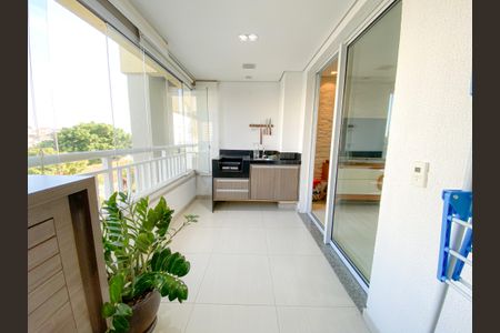 Apartamento à venda com 84m², 3 quartos e 2 vagasVaranda
