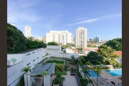 Apartamento à venda com 84m², 3 quartos e 2 vagasVaranda