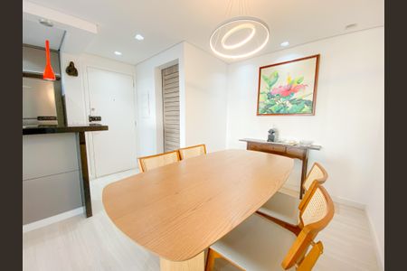 Sala de apartamento à venda com 3 quartos, 84m² em Vila Ipojuca, São Paulo