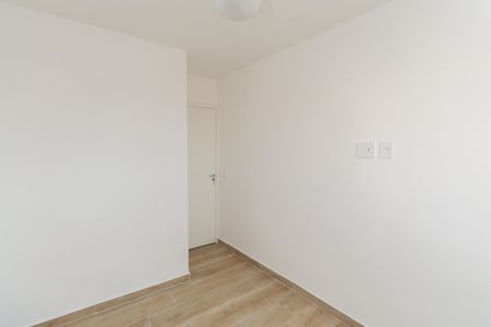 Quarto 2 de apartamento para alugar com 2 quartos, 42m² em Vila Mazzei, São Paulo