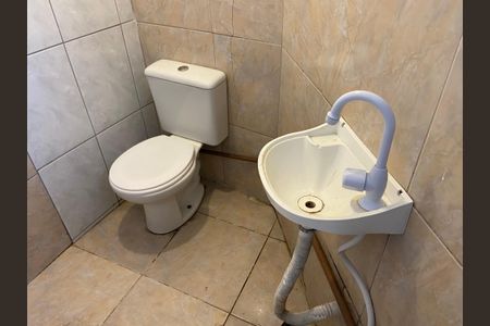 Studio para alugar com 25m², 1 quarto e sem vagaKitnet- Banheiro