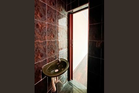 Casa à venda com 245m², 4 quartos e 3 vagasBanheiro da Suíte 1