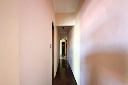 Casa à venda com 245m², 4 quartos e 3 vagasAcesso aos Quartos
