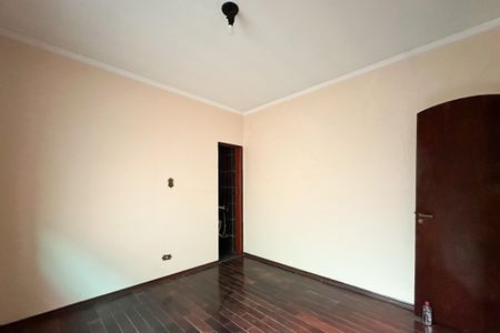 Casa à venda com 245m², 4 quartos e 3 vagasSuíte 1