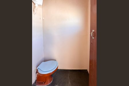 Casa à venda com 245m², 4 quartos e 3 vagasBanheiro de serviço