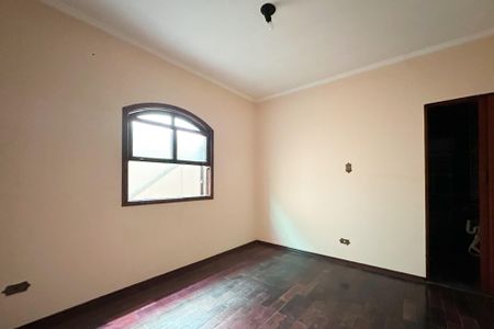 Casa à venda com 245m², 4 quartos e 3 vagasSuíte 1