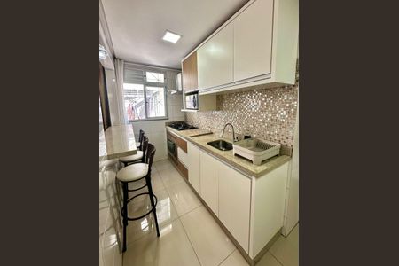Apartamento para alugar com 2 quartos, 50m² em Praia Comprida, São José