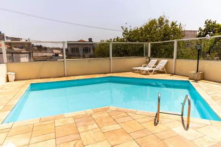 Apartamento à venda com 63m², 2 quartos e 1 vaga Apartamento à venda com 63m², 2 quartos e 1 vagaÁrea comum - Piscina