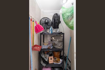 Apartamento à venda com 63m², 2 quartos e 1 vaga Apartamento à venda com 63m², 2 quartos e 1 vagaBanheiro de serviço