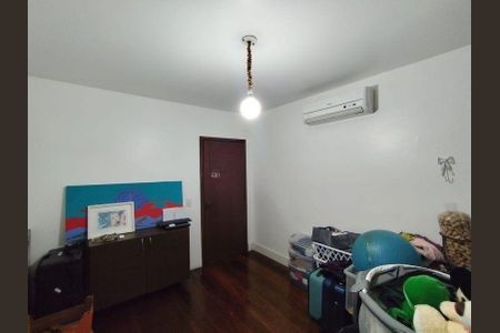 Casa para alugar com 326m², 3 quartos e 2 vagasQuarto 3