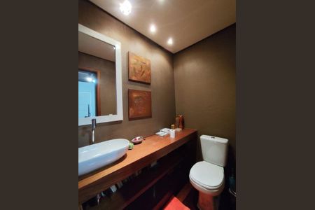 Casa para alugar com 326m², 3 quartos e 2 vagasBanheiro 3