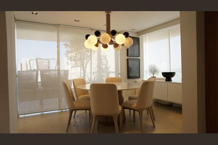 Apartamento à venda com 205m², 3 quartos e 3 vagasSala de Jantar