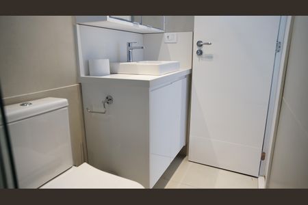 Apartamento à venda com 205m², 3 quartos e 3 vagasBanheiro da Suíte 2