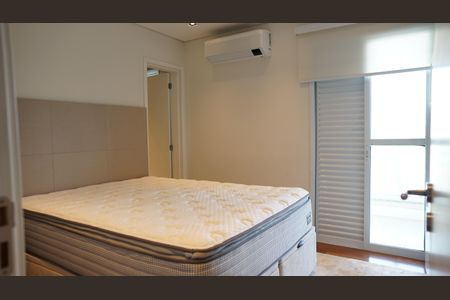 Apartamento à venda com 205m², 3 quartos e 3 vagasQuarto 2 - Suíte