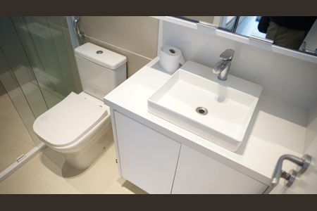 Apartamento à venda com 205m², 3 quartos e 3 vagasBanheiro da Suíte 2