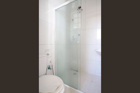 Casa à venda com 91m², 2 quartos e 2 vagasBanheiro casa 2