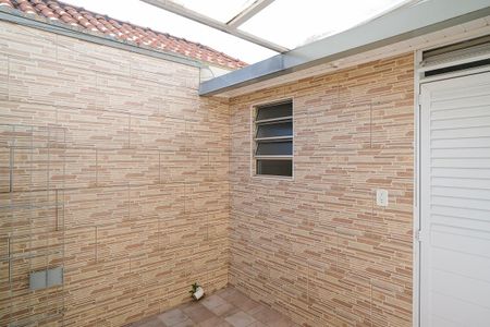 Casa à venda com 91m², 2 quartos e 2 vagasQuintal casa 2