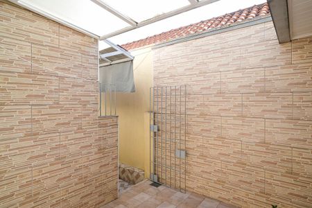 Casa à venda com 91m², 2 quartos e 2 vagasQuintal casa 2