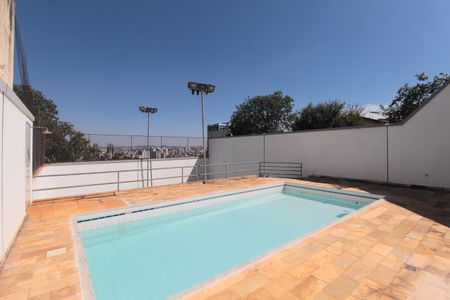 Casa à venda com 497m², 5 quartos e 4 vagasPiscina